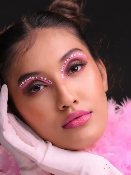 Another portrait from this playful pink series.