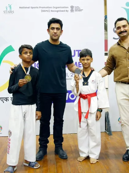 A memorable moment for our young medalists meeting actor Amit Sadh at the Stairs National Youth Games. Our students get exposure to major sporting events.