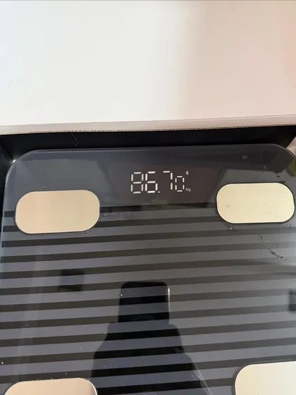 The scale is just a tool for data. Here I am tracking my weight drop during a cut. We use this information to make adjustments to your macro plan and ensure progress is steady and sustainable.