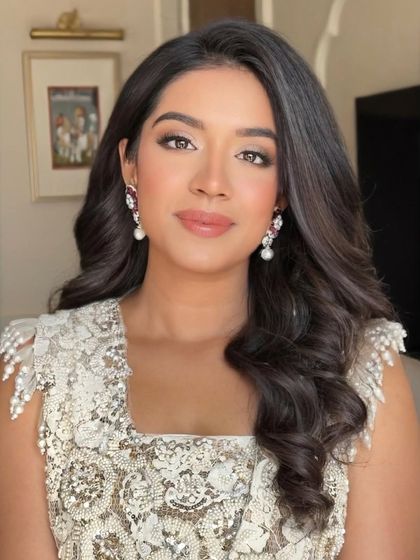 Elegant Reception & Formal Looks photo 15