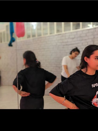 Flux School of Arts - Dance Classes Contemporary for Beginners photo 9