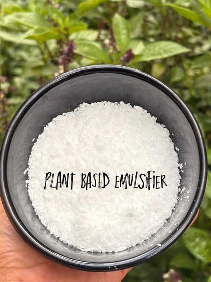 We use plant-based emulsifiers to bind oil and water in our creams. This ensures a stable, smooth texture while keeping the formula natural and gentle on your skin.