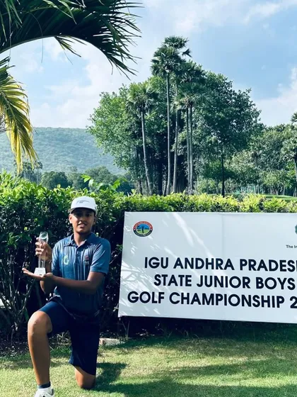 Another photo of Siddhant's win at the IGU Andhra Pradesh Boys Championship, a result of his hard work on both his swing and short game.
