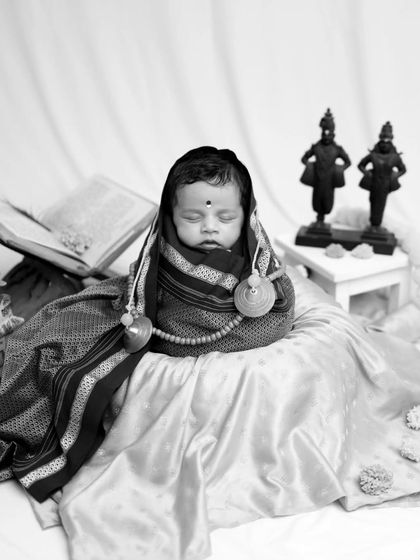A beautiful black and white version of the 'Rakhumai' setup, where the focus on light and shadow creates a timeless and soulful portrait.