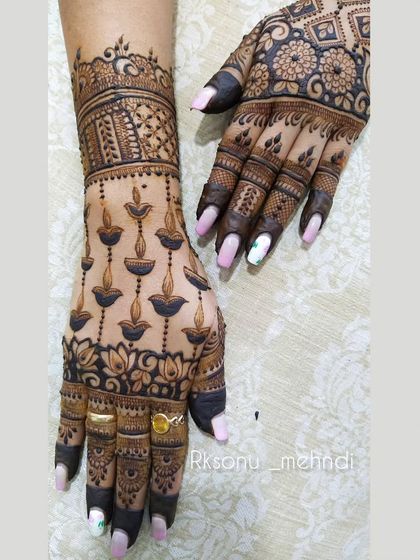 Sonu - Special Occasion Mehndi Traditional & Festive Designs photo 24