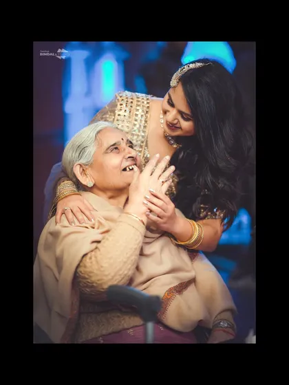 Some of the most precious memories are the unscripted ones. Capturing this tender moment between the bride and her grandmother is what my work is all about: preserving real, emotional family bonds.