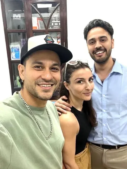 A regular day at the clinic with the wonderful Kunal Khemu and Soha Ali Khan. It's always a pleasure to help them on their skincare journey.