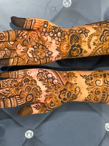 Mehendi Art by Nishat - Mehndi (Henna) Artistry Elegant Henna for Guests & Parties photo 31