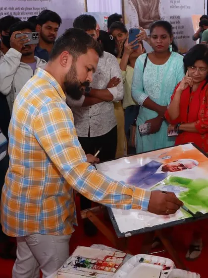 Here I am at work on the painting during the live "Atalparv" art camp, surrounded by an interested audience.