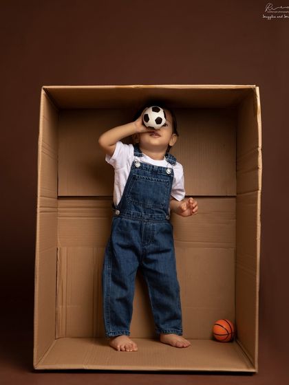 Creative & Themed Studio Shoots photo 10