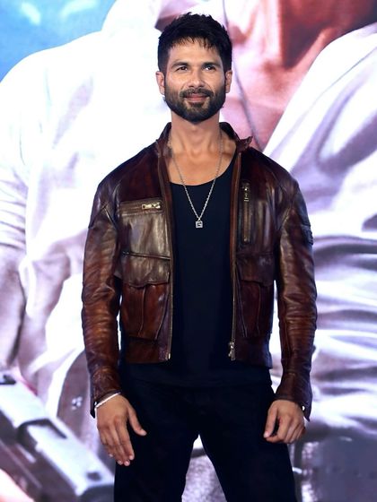 Street Style & Edgy Looks photo 16