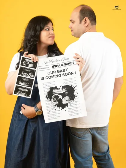 Let's announce your joy to the world! I love incorporating creative and personal props like sonogram pictures and custom announcements to make your pregnancy photoshoot fun and uniquely yours.
