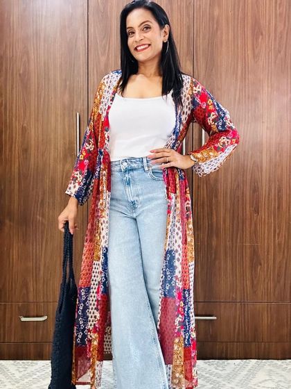 I also make my tote bags in classic black! It's a versatile color that goes with any outfit, whether you're dressing up or keeping it casual.