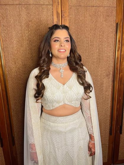 Reception & Modern Gowns photo 30