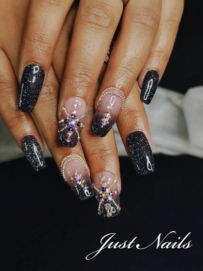 A final look at the glamorous black glitter set, showcasing the stunning 3D embellishments.