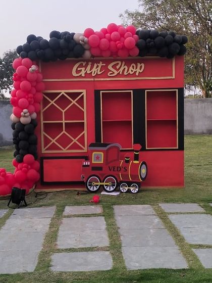 Grand Entrances & Statement Arches photo 6