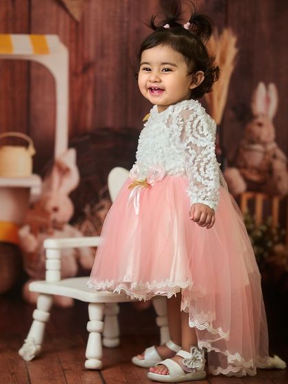 Indoor & Studio-Style Portraits photo 5