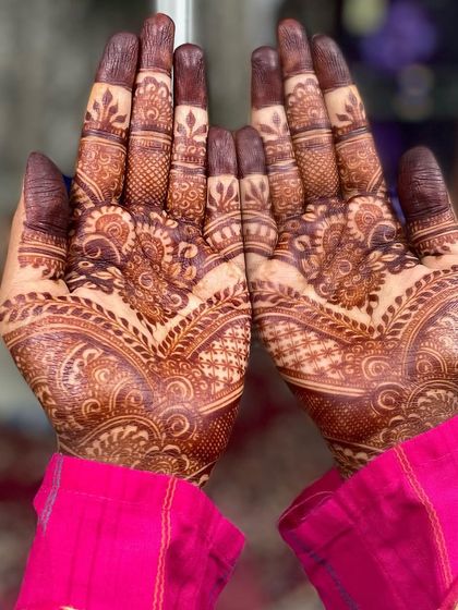 Rich Henna Stains photo 5