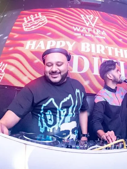 The madness at Wafira, Kolkata was phenomenal. Here I am at their unique circular DJ console, celebrating a birthday with the crowd.