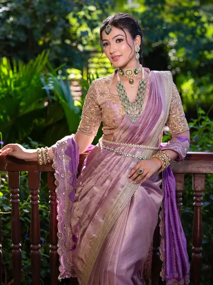 Another beautiful portrait showing the harmony between the outfit, jewelry, and the soft glam makeup.
