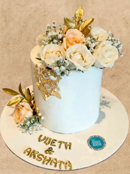 Grand Wedding & Engagement Cakes photo 25