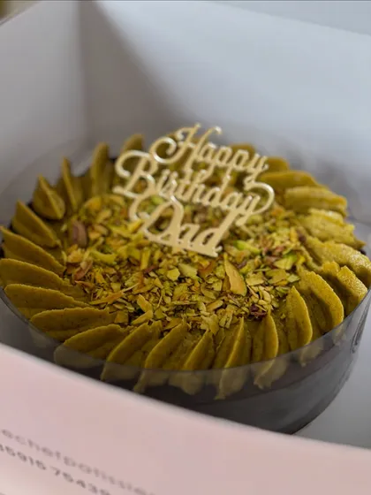 My take on the viral pistachio chocolate trend, made especially for a dad's birthday. This cake features a rich chocolate sponge and a luscious pistachio frosting for a truly blissful flavor combination.