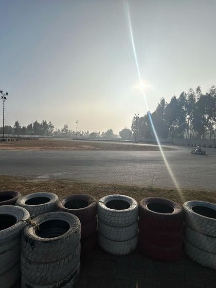 An early morning test session begins at Meco Kartopia. Getting out on track as the sun rises allows our drivers to take advantage of optimal track conditions.