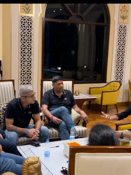 A casual performance in a lounge setting at a corporate retreat. This relaxed format is perfect for breaking the ice and encouraging networking among attendees.