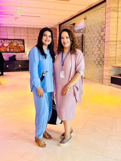 A pleasant moment with a colleague at the Teoxane India launch event. It's always inspiring to celebrate innovation in aesthetic dermatology.
