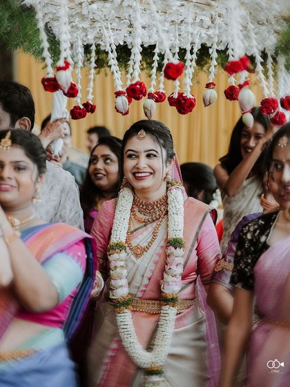 2Bonds - Wedding Photography & Films Sacred Vows: The Wedding Ceremony photo 39