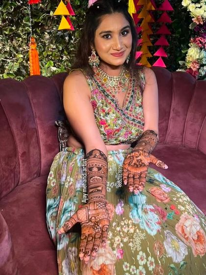 Intricate Bridal & Storytelling Mehndi photo 10