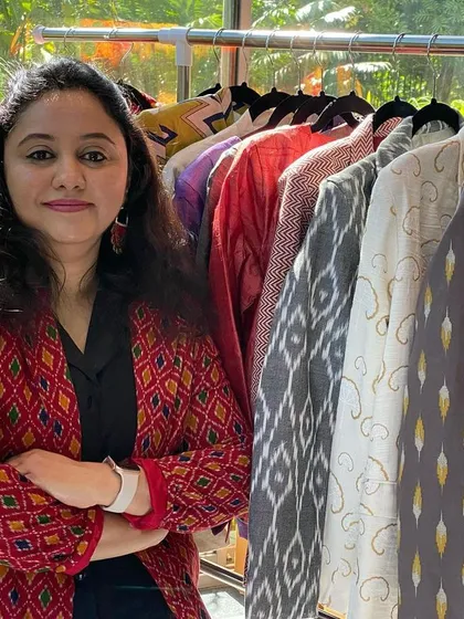 Your outfit should enhance you, not overshadow you. I help you find a personal style that lets your talent and confidence take center stage. Here I am with some of my handwoven Ikat blazers from Indyvarna.