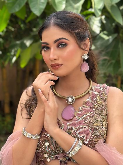 Signature Bridal Looks: Soft & Modern Glam photo 26