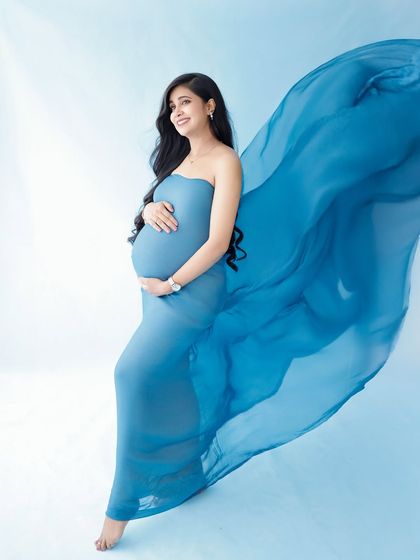 Solo Radiance: Portraits of the Mother-to-Be photo 157