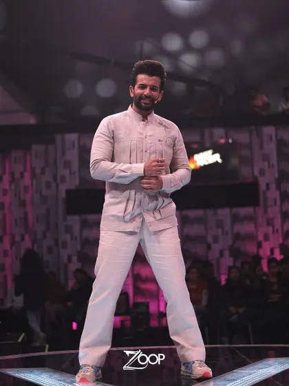 Jay Bhanushali on stage, commanding attention in his custom ZOOP look. The outfit is designed to be both stylish and comfortable, allowing for natural movement.