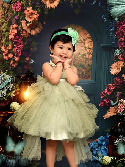 My photoshoots aren't just for babies. I love creating magical portraits for older kids too, like this enchanting forest theme for a happy two-year-old, filled with wonder and charm.