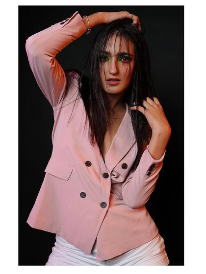 Bold & Editorial Studio Portraits photo 54