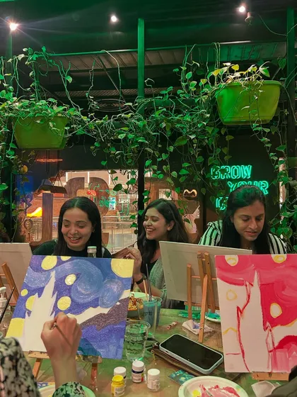 This is the vibe I love to see. Pure joy, laughter, and friends getting lost in the creative process. My workshops are a no-judgment zone, a space to relax and have fun with colors.