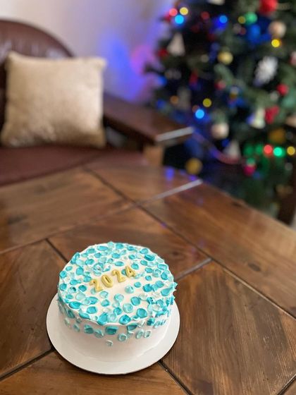 Faraway Feast - Custom Celebration Cakes Holiday & Seasonal Specials photo 7