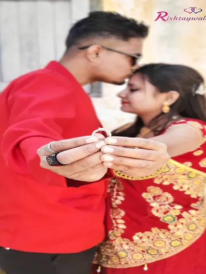 A couple holds up their engagement rings, a promise of the future they will build together. Start your journey to engagement and marriage with us.