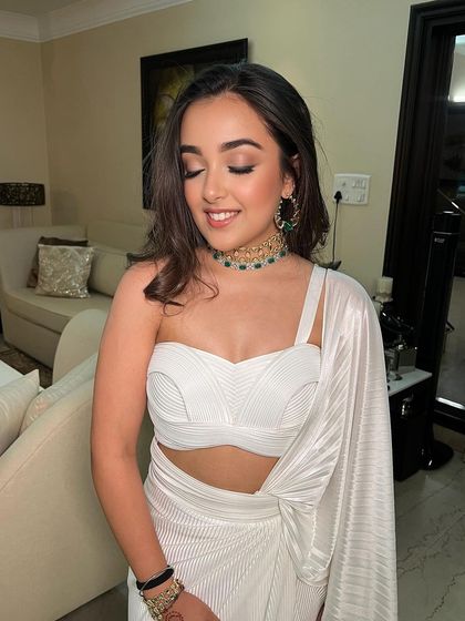 Party & Guest Glam photo 44