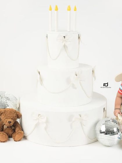 First Birthday & Cake Smash Fun photo 13