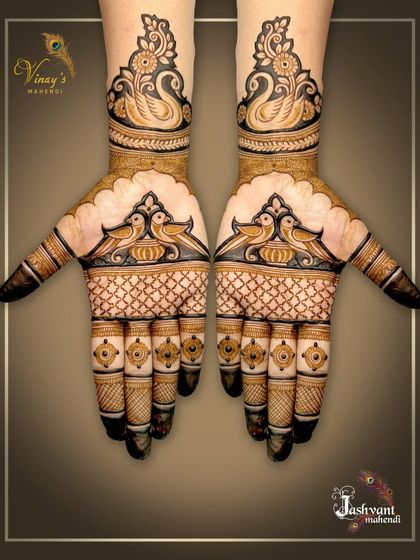 Chic & Stylish Guest Designs photo 11