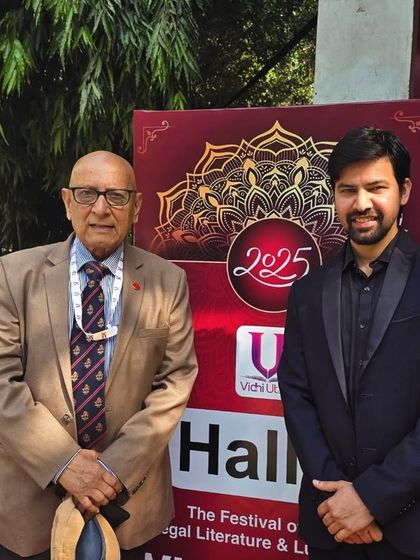 Reconnecting with Maj. Gen. Nilendra Kumar, my former Dean at Amity Law School, at the Vidhi Utsav. He is an institution in himself, and I learned a lot under his tutelage.