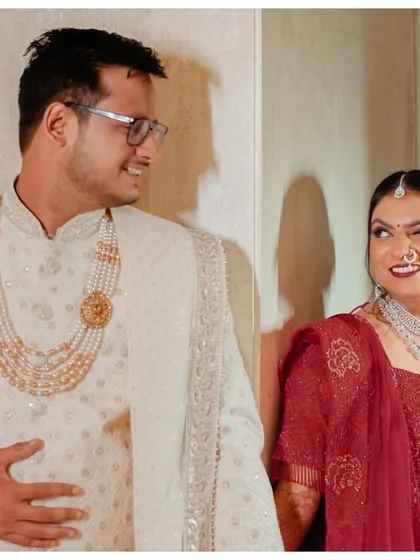 The moment after the first look, a shared smile of recognition and happiness. This candid interaction between Katyayni and Kunal is full of genuine warmth.