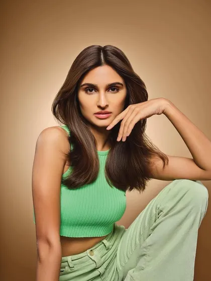 A beauty-focused shot of the "Oneself" look. The makeup is minimal and precise, designed to look perfect in high-resolution images while appearing completely natural.