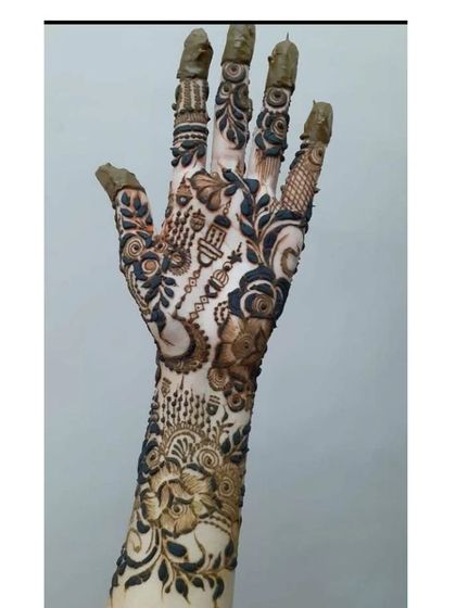 Full Coverage Bridal Henna photo 72