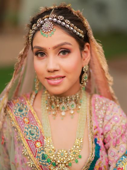 A beautiful portrait of our pastel bride, looking fresh, radiant, and absolutely stunning.