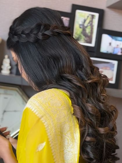 Dakshayini - Hairstyling Academy & Workshops Glamorous Curls & Ponytails photo 27