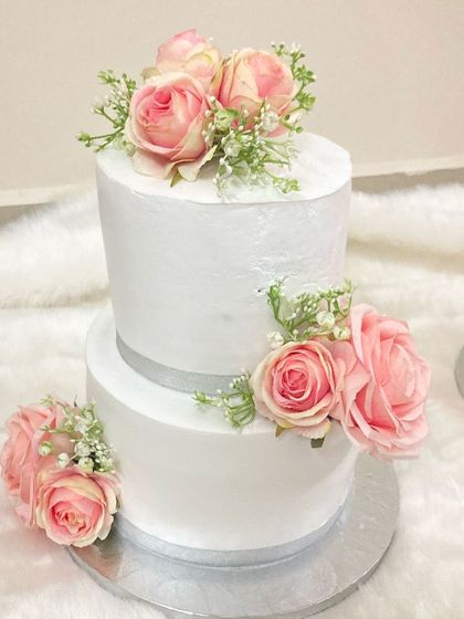 Multi-Tier Wedding & Anniversary Cakes photo 15